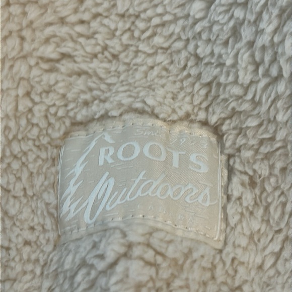 Roots Outdoors Cream Sherpa Quarter-Zip Pullover Size M - Picture 16 of 16